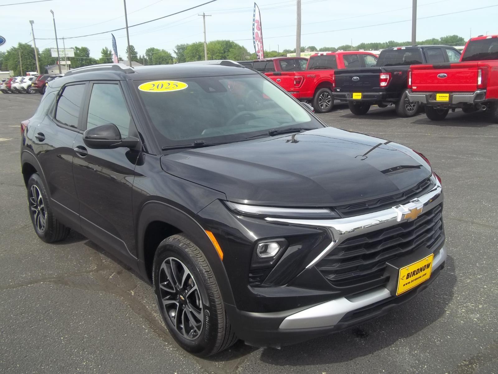 2025 Chevrolet Trailblazer LT in Mosaic Black Metallic — front three-quarter view