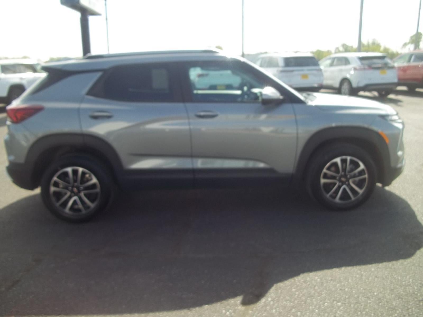 2025 Chevrolet Trailblazer — side profile view